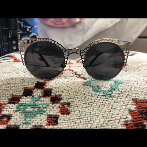 Sunglasses - Picture 2 of 3